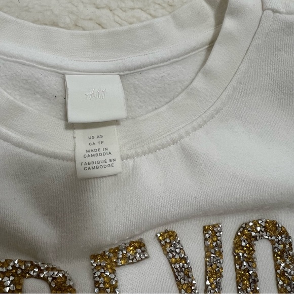 H&M Pullover Sweatshirt - Picture 6 of 11